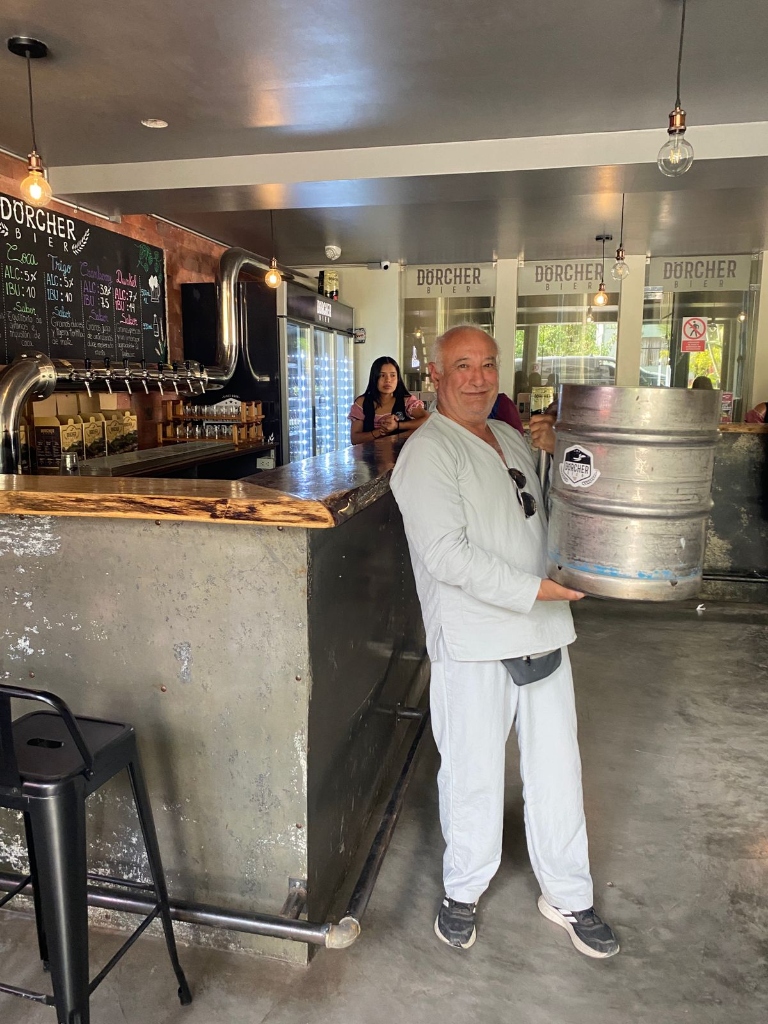 José con barril
