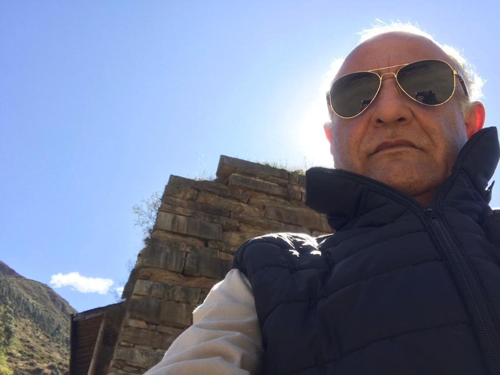 José selfie lentes